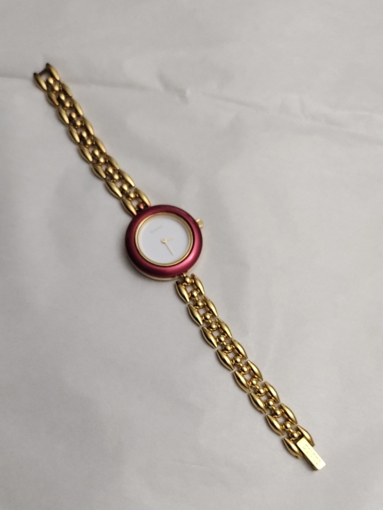 Gucci Accessories - Gucci Gold Chain Bracelet Watch with Metallic Red Bezel